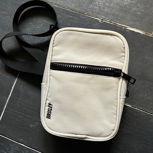 Brixley crossbody